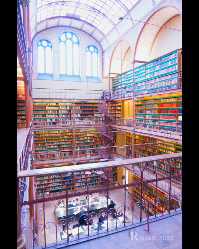 A reading room in Rijksmuseum